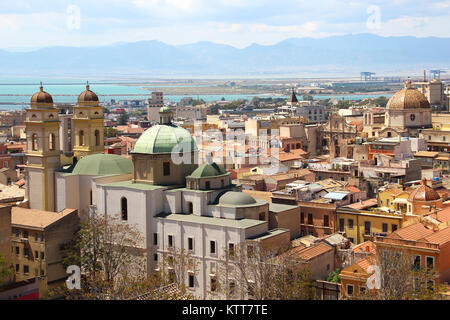 La ville de Cagliari, Sardaigne, Italie Banque D'Images