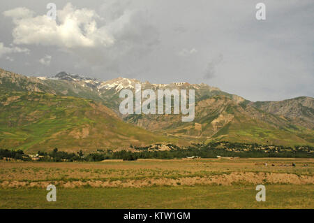 Le point de vue près du village de Khwahan, la province du Badakhshan, en Afghanistan, le 3 juin 2012. 37e (IBCT photo par le Sgt. Kimberly Agneau) (Sortie) Banque D'Images