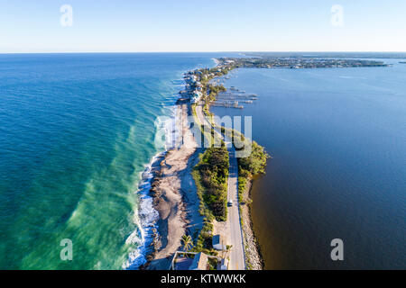 Florida Hutchinson Barrier Island,Stuart,Océan Atlantique,Indian River Ecological Lagoon,Ross Witham Beach,Sailfish point,vue aérienne au-dessus, barrière,F Banque D'Images