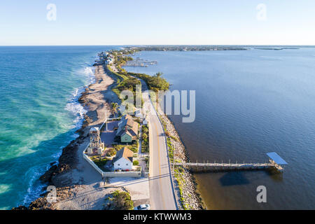 Florida Hutchinson Barrier Island,Stuart,Océan Atlantique,Indian River Ecological Lagoon,Ross Witham Beach,House of refuge Museum,vue aérienne au-dessus,b Banque D'Images