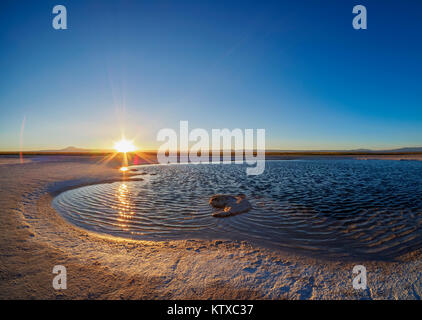 Piedra Laguna au coucher du soleil, Salar de Atacama, région d'Antofagasta, Chili, Amérique du Sud Banque D'Images