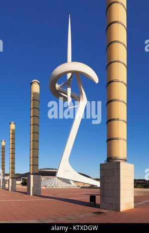 Torre Calatrava, la tour de télévision par Santiago Calatrava, le Stade Olympique, complexes et Plaça d'Europa, Montjuïc, Barcelone, Catalogne, Espagne, Europe Banque D'Images