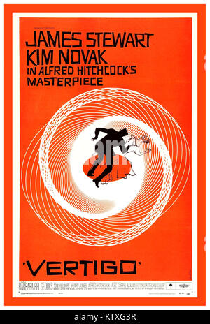 Retro Vintage 1958 affiche de film Vertigo d'Alfred Hitchcock un thriller psychologique film produit par Alfred Hitchcock d'après le roman d'entre les morts par Boileau-Narcejac en 1940. Avec James Stewart et Kim Novak Banque D'Images