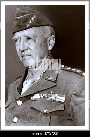 4 étoiles le Général George Smith Patton Jr. était un officier supérieur de l'armée des États-Unis qui a commandé la 7e Armée américaine en Méditerranée et théâtres européens de la Seconde Guerre mondiale, Banque D'Images