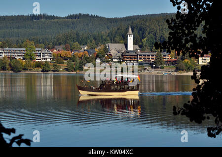 Titisee, navire aller-retour sur le Titisee, auf dem Schiffsrundfahrt Titisee Banque D'Images