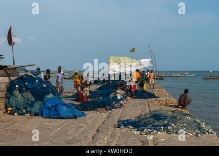 Pier de Jamestown, village de pêcheurs, de Jamestown, Accra, Ghana Banque D'Images