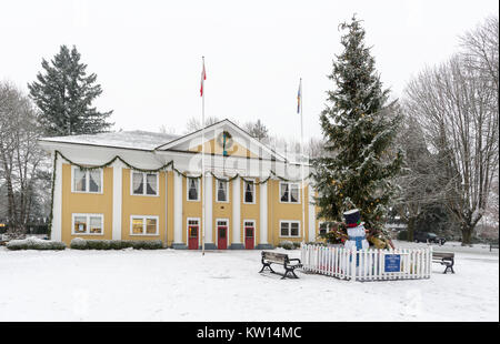 Arbre de Noël, Fort Langley Community Hall, Fort Langley, Colombie-Britannique, Canada. Banque D'Images