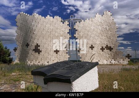 Sanctuaire de la Reine des Martyrs, calvaire de Bydgoszcz - Gate au ciel dans la vallée de la mort. Bydgoszcz, Pologne, voïvodie de Cujavie-Poméranie. Banque D'Images