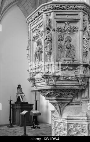 Détail chaire avec image de Christ dans l'arrière-plan. Monastère de San Juan de los Reyes. Toledo. L'Espagne. Banque D'Images