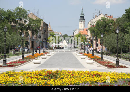 Vieille rue de marche à Sombor, Serbie Banque D'Images