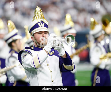 Le 30 décembre 2017 Washington Huskies Marching Band en action au cours de la Fiesta Bowl Playstation jeu de football entre l'université de Penn State Nittany Lions et les Washington Huskies de l'Université de Phoenix, à Glendale (Arizona). Charles Baus/CSM Banque D'Images