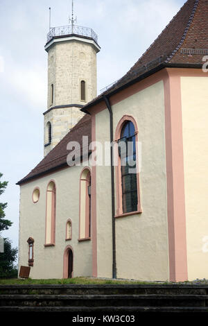 SPAICHINGEN, ALLEMAGNE - CIRCA AOÛT 2015 Tower à l'angle de l'église Dreifaltigkeitsberg Banque D'Images