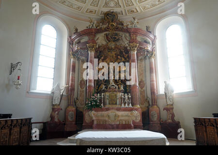 SPAICHINGEN, ALLEMAGNE - CIRCA AOÛT 2015 autel dans l'église Dreifaltigkeitsberg Banque D'Images