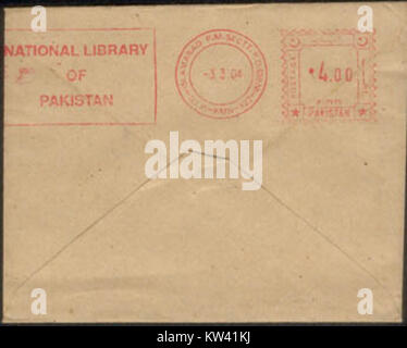 Repère de la Bibliothèque nationale du Pakistan à Islamabad, utilisé pour indiquer les tarifs d'affranchissement pour le courrier envoyé depuis la bibliothèque, avec l'emblème de la bibliothèque et les informations postales pertinentes. Banque D'Images