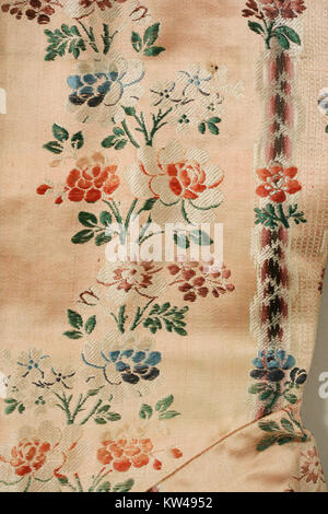 Corsage historique conservé au Metropolitan Museum of Art, étiqueté MET C.I.60.22.10 d2. Ce vêtement est un exemple de la mode historique, datant d'une période spécifique de l'histoire de la mode. Banque D'Images