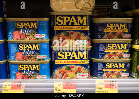 L'intérieur de la viande en conserve spam grocery store Banque D'Images