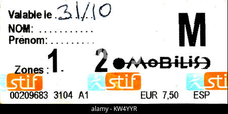 Mobilis est un pass journalier offrant des déplacements illimités dans certaines zones du réseau de transports en commun parisien. Au 1er août 2017, le tarif pour les zones 1 et 2 était de â‚¬7,50. Ce pass est valable sur le métro, le RER (dans la zone 1), les bus (hors Orlybus et Roissybus), les tramways et le funiculaire de Montmartre. Notez qu'il ne couvre pas les déplacements vers les aéroports en RER. Banque D'Images