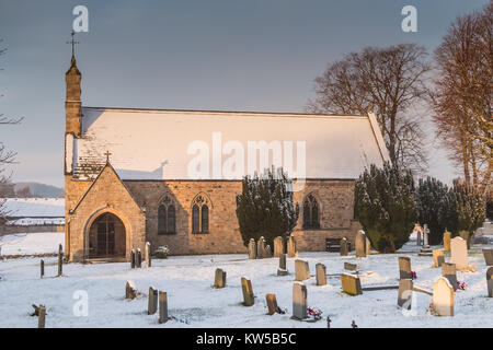 St Mary's Parish Church, Hutton, Magna, UK Teesdale en fin d'après-midi, soleil d'hiver après une chute de neige Banque D'Images