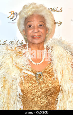 Nichelle Nichols Nichelle Nichols assiste à la célébration du 85e anniversaire de la Piazza/Le bosquet le 28 décembre 2017 à Los Angeles, Californie. Banque D'Images