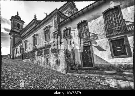 Sao Francisco de Assis Church vue de la Travesia Sao Francisco de Assis, Praça Minas Gerais, Mariana, Minas Gerais, Brésil Banque D'Images