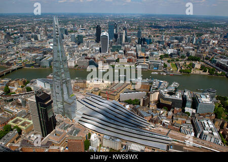 Le Shard London Bridge et que vu de l'air. Banque D'Images