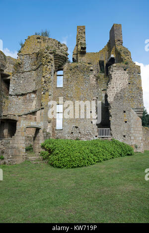 Le Château du Bois Thibault est un 15e siècle ruines du château de Lassay-les-Châteaux, Mayenne, France Banque D'Images