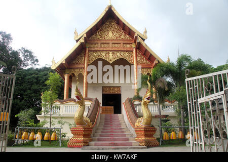 Temple de Wat Phra That Doi Ngam Muang, Chiang Rai, Thaïlande Banque D'Images