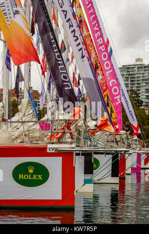 Clipper Round the World Yacht Race disponibles en photo avant le début de la 73ème de la Rolex Sydney Hobart Yacht Race 2017 le Lendemain de Noël, le 26 décembre. à Sydney, NSW, Australie. © Hugh Peterswald/Alamy Banque D'Images