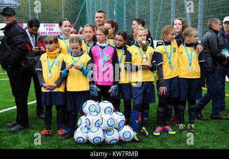 Les filles de l'équipe de football". L'Ukraine Filles Football Cup "EmPower Girl". Le 11 octobre 2017. Kiev, Ukraine Banque D'Images