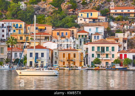 L'île de Poros, Argolide, Péloponnèse, Grèce Banque D'Images