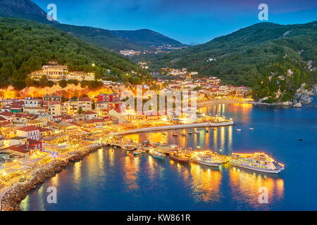 Soirée à Parga, Grèce voir Banque D'Images