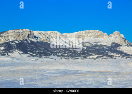 Le long de la crête de scie avant des montagnes Rocheuses en hiver près de augusta, Montana Banque D'Images