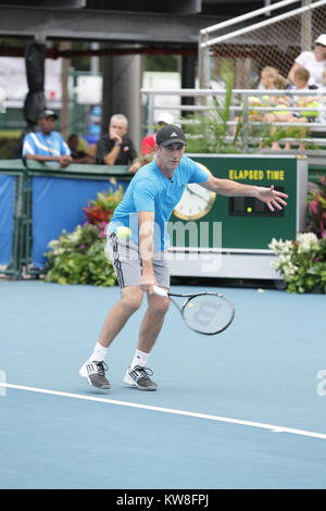 DELRAY Beach, FL - le 22 novembre : participe au 25e Congrès annuel Chris Evert/Pro-Celebrity Raymond James Tennis Classic à Delray Beach Tennis Center le 22 novembre 2014 à Delray Beach, Floride Personnes : Banque D'Images