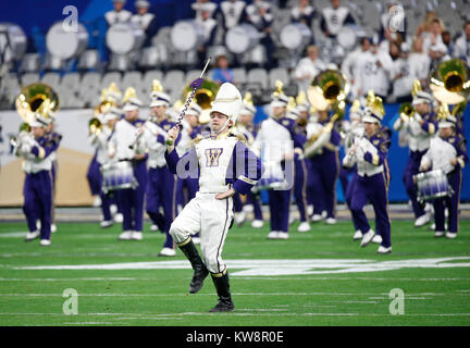 Le 30 décembre 2017 Washington Huskies Marching Band au cours de la Fiesta Bowl Playstation jeu de football entre l'université de Penn State Nittany Lions et les Washington Huskies de l'Université de Phoenix, à Glendale (Arizona). Penn State a battu Washington 35-28. Charles Baus/CSM Banque D'Images