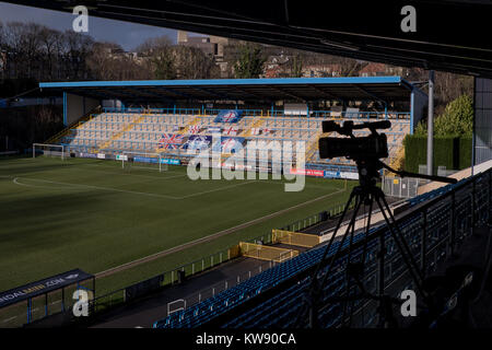 Halifax, Royaume-Uni. 06Th Jan, 2018. Les caméras sont mis en place pour la Ligue nationale. Vue générale de la MBI Shay Stadium avant d'Halifax Town FC v Macclesfield dans le Vanarama jeu Ligue nationale le lundi 1 janvier 2018 à la MBI Shay Stadium, Halifax, West Yorkshire. Photo par Mark P Doherty. Credit : Pris Light Photography Limited/Alamy Live News Banque D'Images