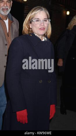 Maire de San Juan, Puerto Rico Carmen Yulin Cruz arrive à la 'La fin de l'exposition avec Stephen Colbert' à New York City avec : Carmen Yulin Cruz Où : New York, New York, United States Quand : 29 novembre 2017 Crédit : LK/WENN Banque D'Images