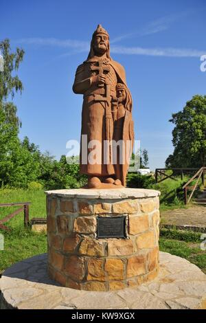 Sculpture de Wladyslaw Ladislas Herman (Herman) et Boleslaw Krzywousty (Boleslas le portait à la bouche), Inowlodz, Voïvodie Lodzkie, Pologne Banque D'Images