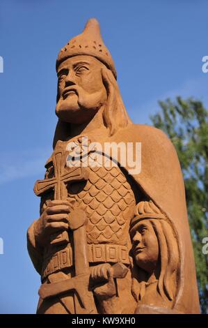 Sculpture de Wladyslaw Ladislas Herman (Herman) et Boleslaw Krzywousty (Boleslas le portait à la bouche), Inowlodz, Voïvodie Lodzkie, Pologne Banque D'Images