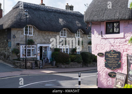 Bâtiments en chaume dans vieux village de Shanklin, Isle of Wight, Angleterre, Royaume-Uni. Banque D'Images