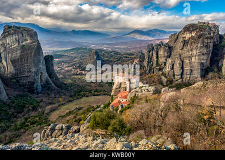 La vallée de l'exquis des météores en Grèce. Belle journée d'hiver. Banque D'Images