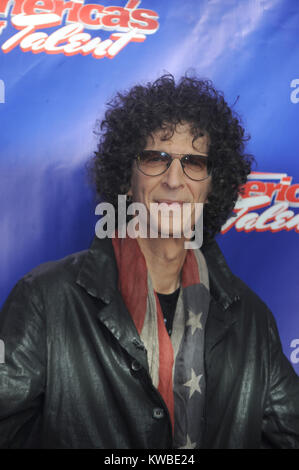 NEWARK, NEW JERSEY - 20 février : Howard Stern arrive à l 'America's Got Talent' Saison 9 Photo appeler au New Jersey Performing Arts Center le 20 février 2014 à Newark, New Jersey. People : Howard Stern Banque D'Images