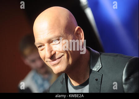 NEWARK, NEW JERSEY - 20 février : Howie Mandel arrive à l 'America's Got Talent' Saison 9 Photo appeler au New Jersey Performing Arts Center le 20 février 2014 à Newark, New Jersey. People : Howie Mandel Banque D'Images