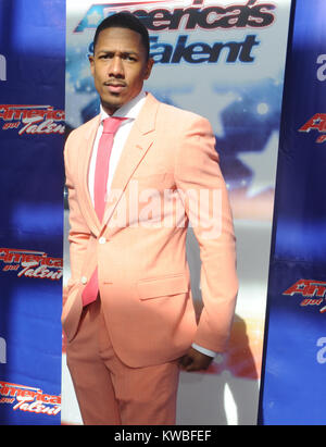 NEWARK, NEW JERSEY - 20 février : Nick Cannon arrive à l 'America's Got Talent' Saison 9 Photo appeler au New Jersey Performing Arts Center le 20 février 2014 à Newark, New Jersey. People : Nick Cannon Banque D'Images