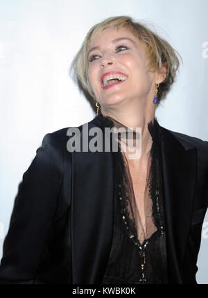 NEW YORK, NY - 07 OCTOBRE : Sharon Stone assiste à la Fondation Frères Gala Robert De Niro et Carlos Slim du Waldorf Astoria, le 7 octobre 2014 à New York City People : Sharon Stone Banque D'Images