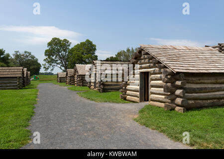 Huttes de réplique, une partie de la reconstitution d'un camp à Valley Forge National Historical Park (parc national), Valley Forge en Pennsylvanie, USA. Banque D'Images