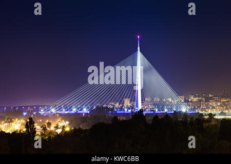 Pont d'Ada dans le centre de Belgrade Banque D'Images