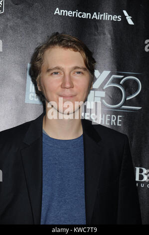 NEW YORK, NY - 04 OCTOBRE : Paul Dano assiste à la 'Vice inhérent" pièce maîtresse Gala & Première Mondiale au cours du 52e Festival du Film de New York à l'Alice Tully Hall le 4 octobre 2014 à New York City People : Paul Dano Banque D'Images