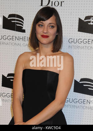 NEW YORK, NY - 05 novembre : Marion Cotillard assiste à la Guggenheim Gala International Pre-Party rendue possible par Dior le 5 novembre 2014 à New York City People : Marion Cotillard Banque D'Images