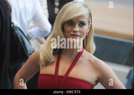 NEW YORK, NY - 26 SEPTEMBRE : Reese Witherspoon assiste à l'ouverture nuit Gala et première mondiale de 'gone Girl' pendant le 52e Festival du Film de New York à l'Alice Tully Hall le 26 septembre 2014 à New York City People : Reese Witherspoon Banque D'Images