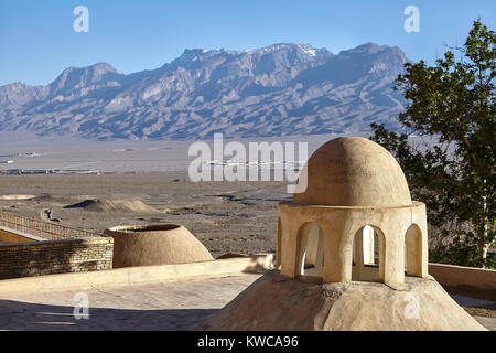 Culte zoroastrien de construction à proximité de la ville de Yazd en Iran. Banque D'Images